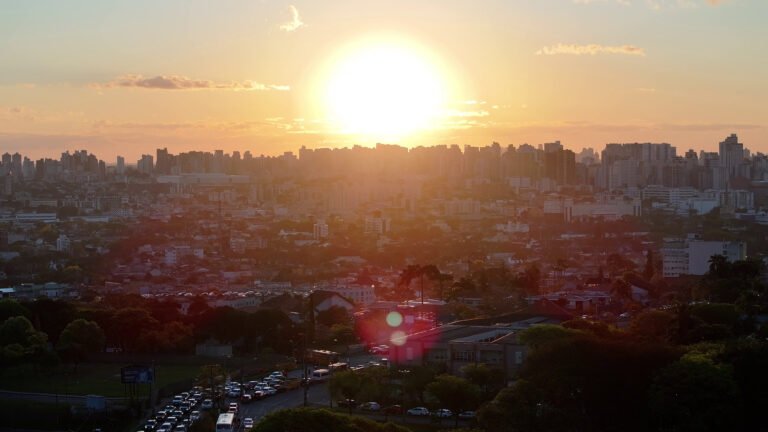 Understanding the Easygoing Social Rules That Make Brazilian Life Feel Warm